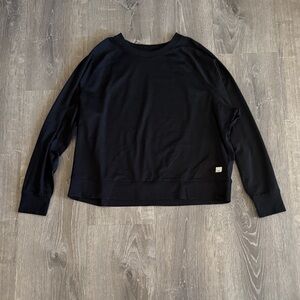 Vuori Long Sleeve Halo Crew